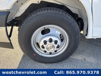 2025 Chevrolet Express Cutaway 4500 2WT