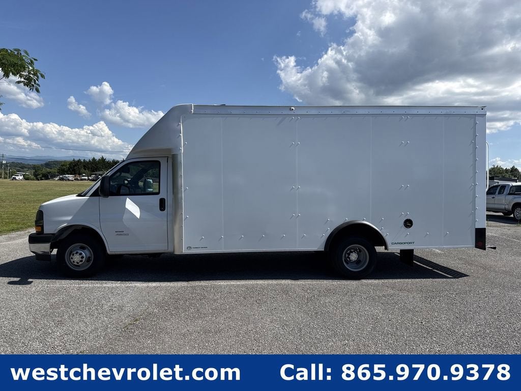 2026 Chevrolet Express Cutaway 4500 2WT