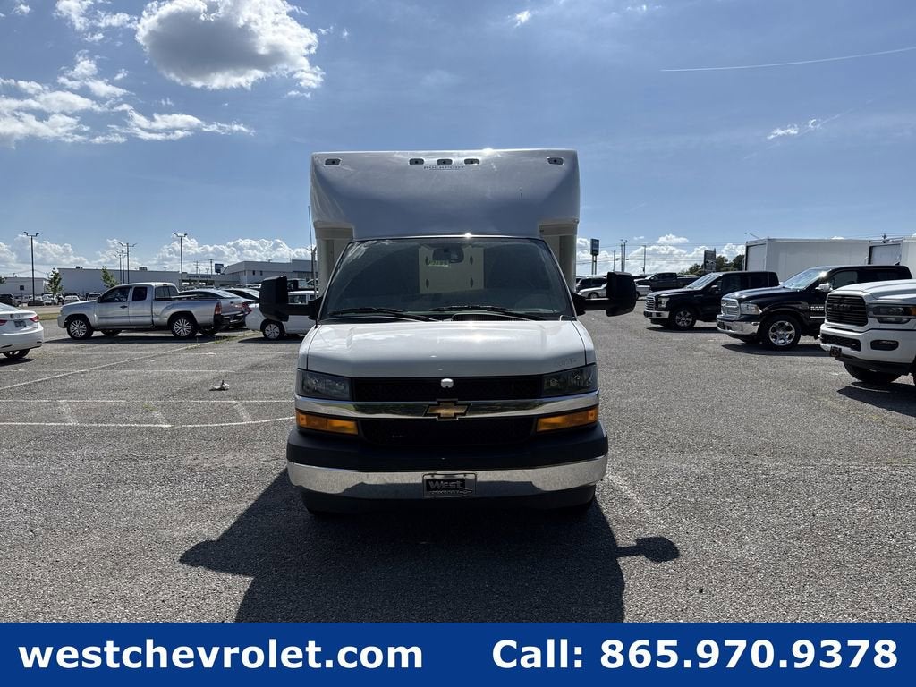2026 Chevrolet Express Cutaway 4500 2WT