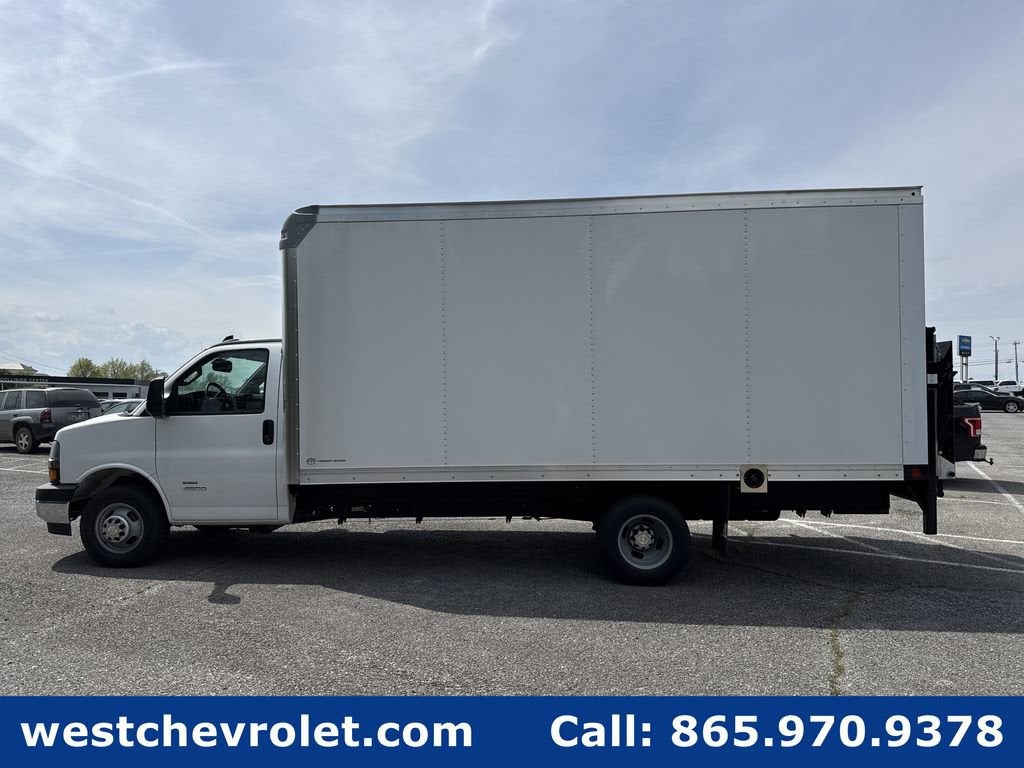 2026 Chevrolet Express Cutaway 4500 2WT