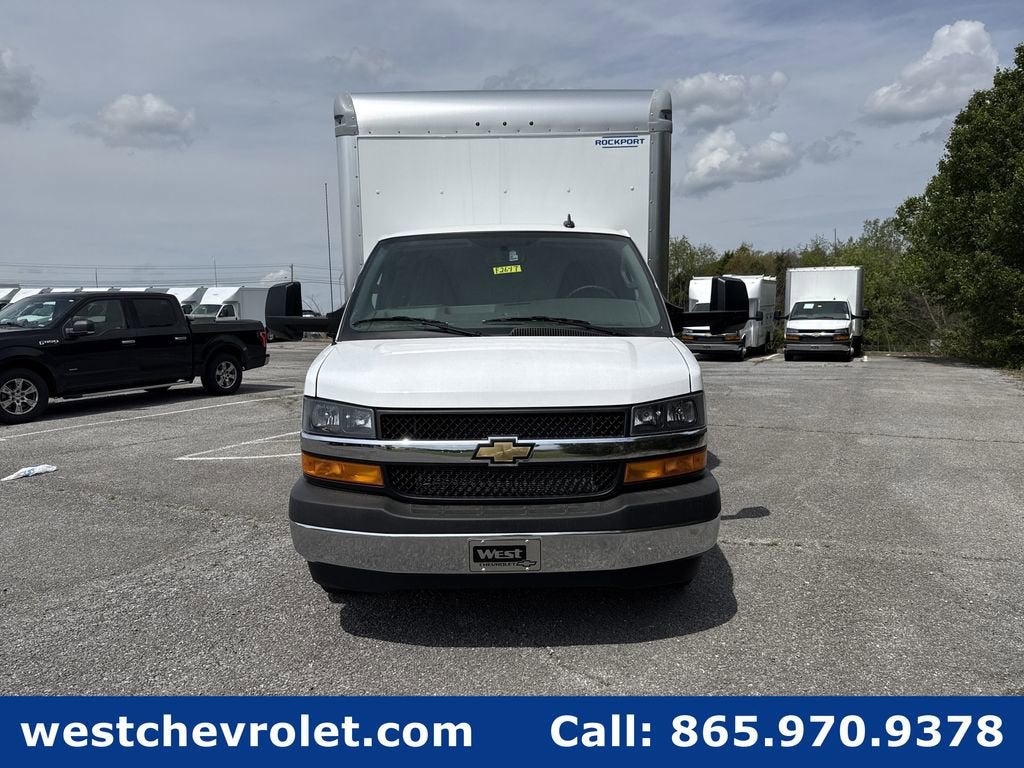 2026 Chevrolet Express Cutaway 4500 2WT