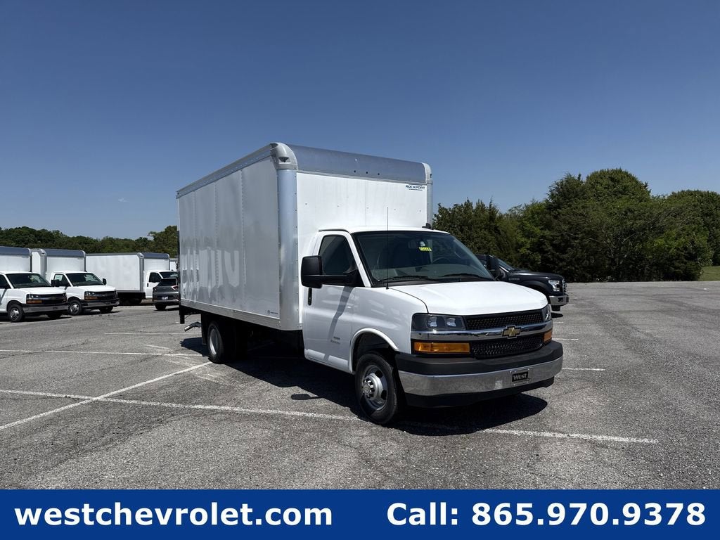 2026 Chevrolet Express Cutaway 4500 2WT
