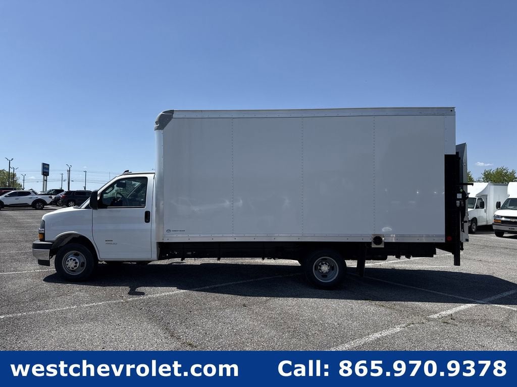 2026 Chevrolet Express Cutaway 4500 2WT