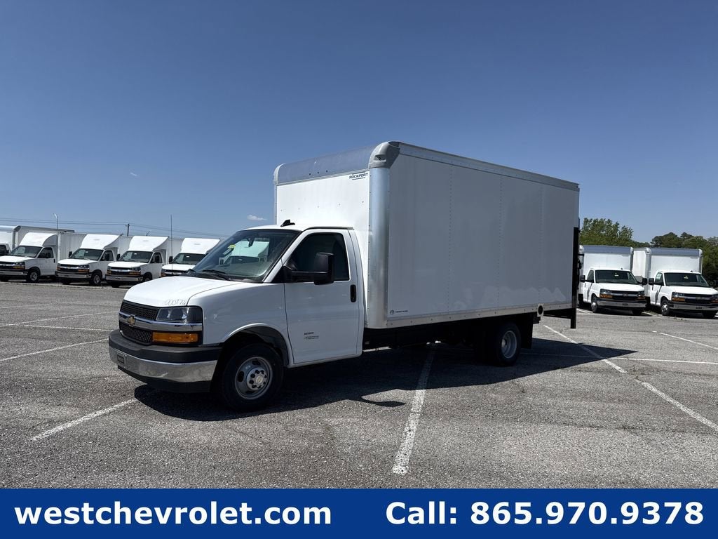 2026 Chevrolet Express Cutaway 4500 2WT