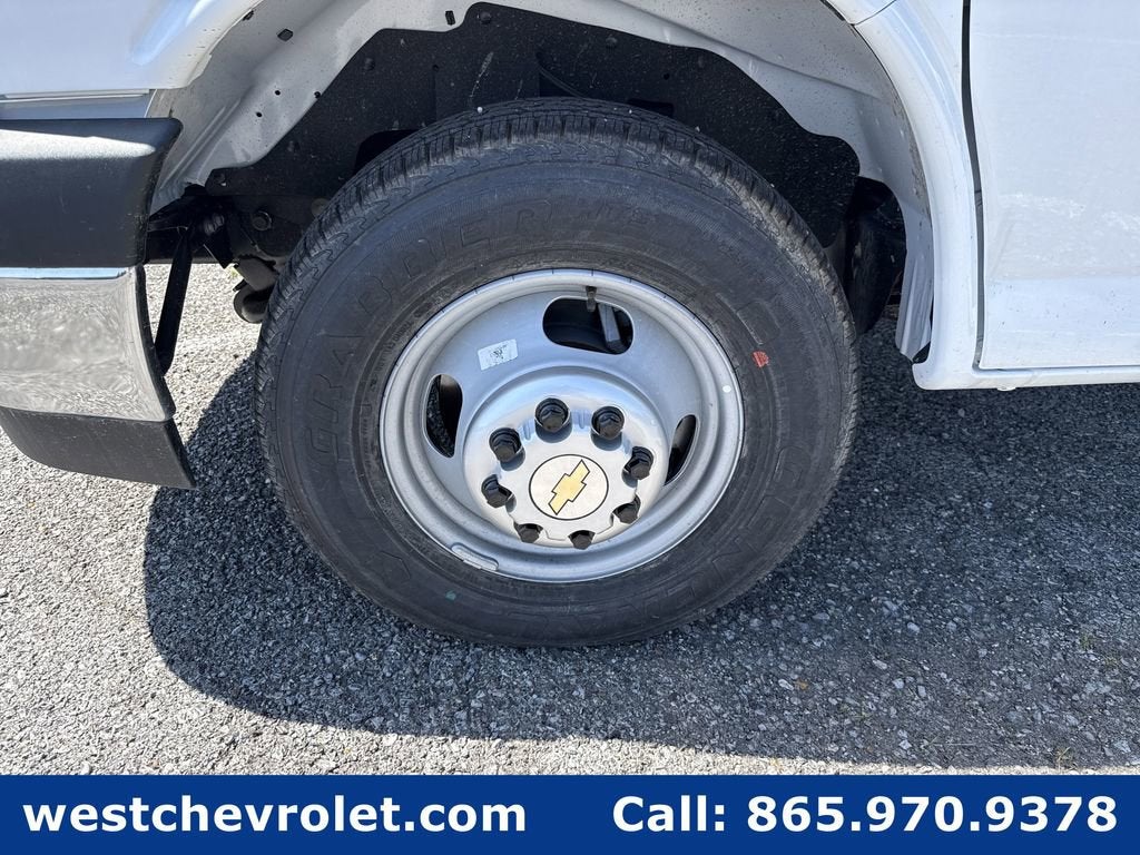 2026 Chevrolet Express Cutaway 4500 2WT