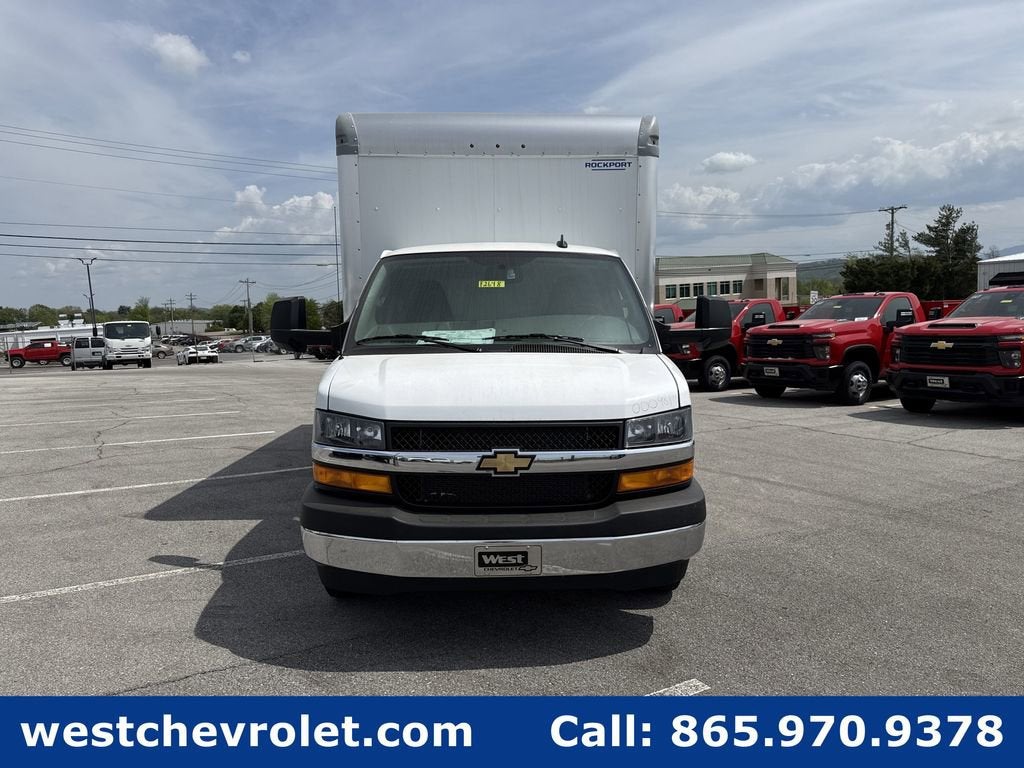 2026 Chevrolet Express Cutaway 4500 2WT