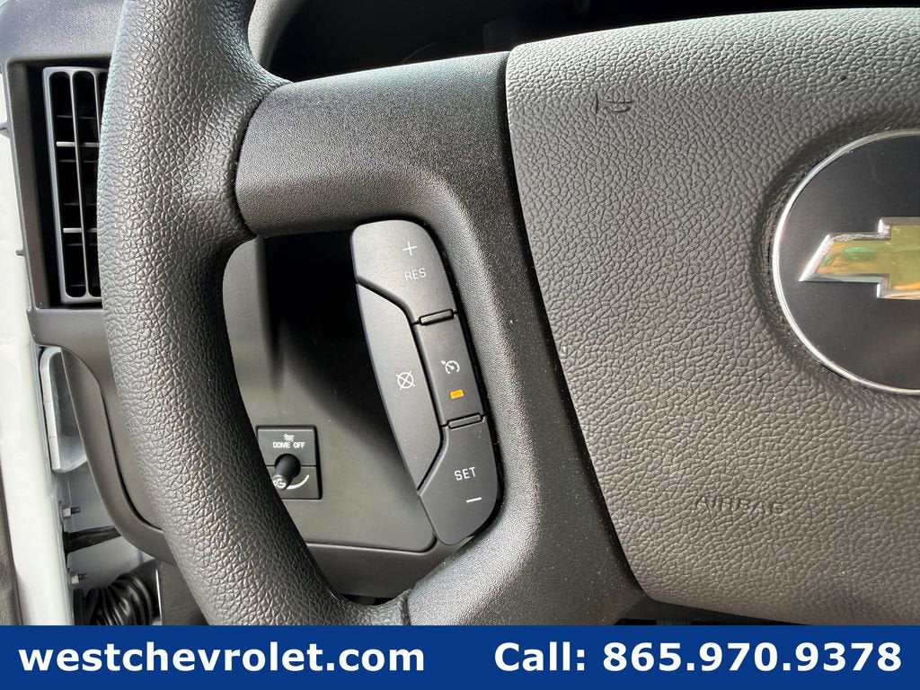 2026 Chevrolet Express Cutaway 4500 2WT