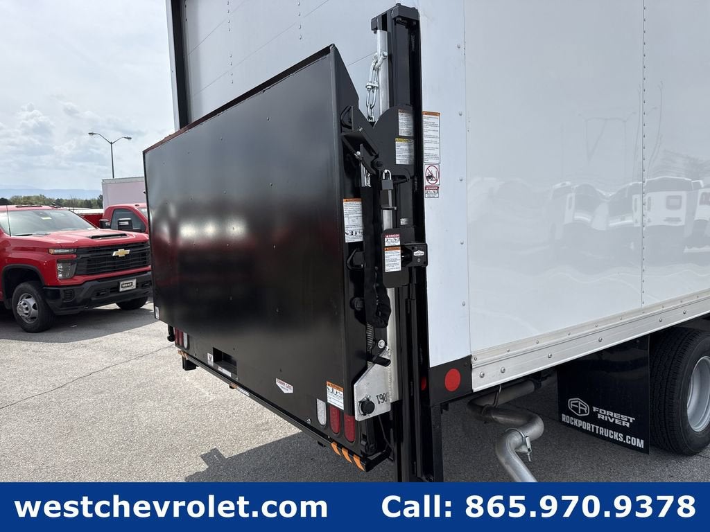 2026 Chevrolet Express Cutaway 4500 2WT