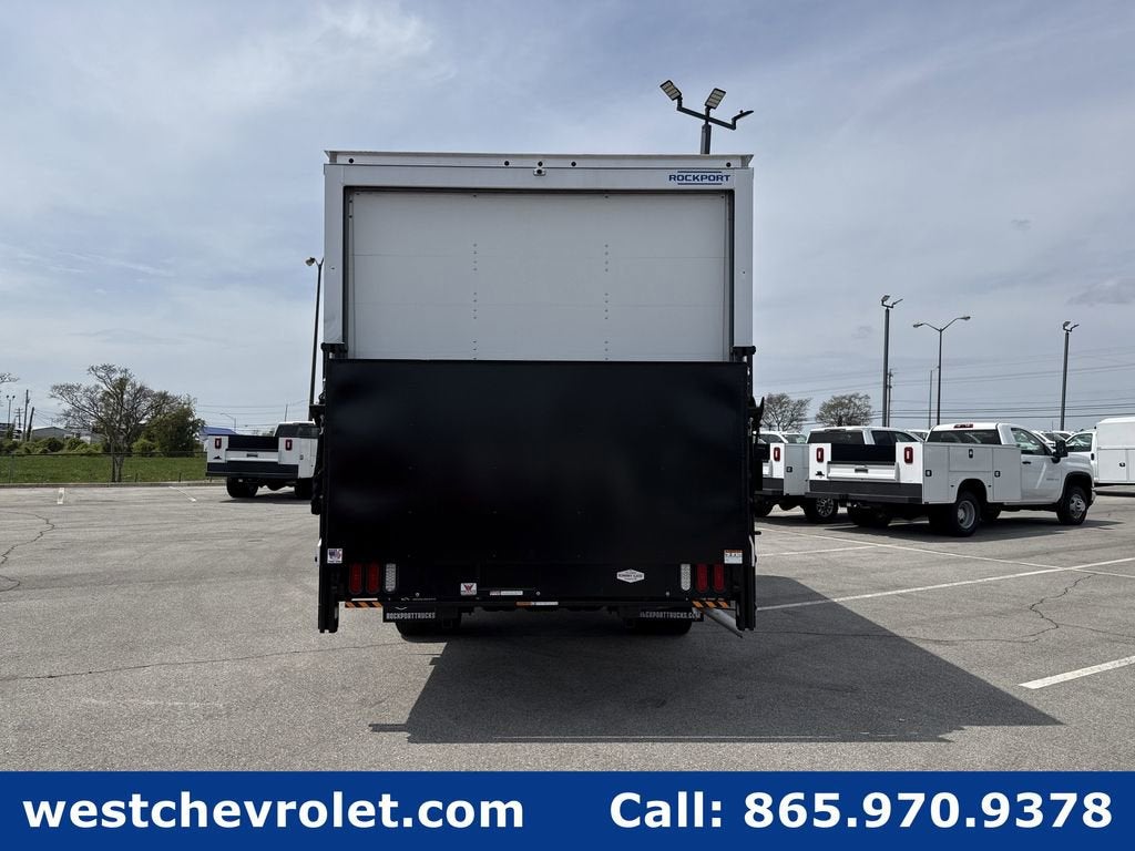 2026 Chevrolet Express Cutaway 4500 2WT