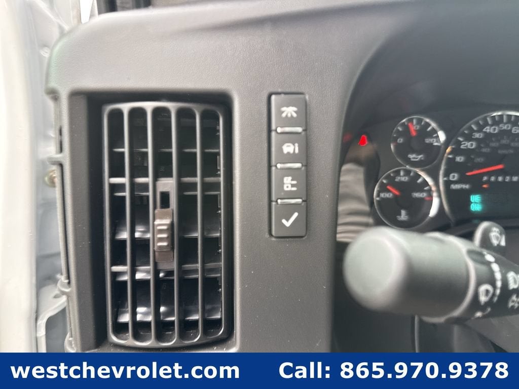 2026 Chevrolet Express Cutaway 4500 2WT