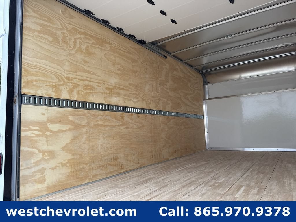 2026 Chevrolet Express Cutaway 4500 2WT
