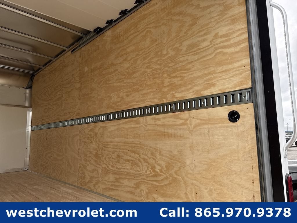 2026 Chevrolet Express Cutaway 4500 2WT