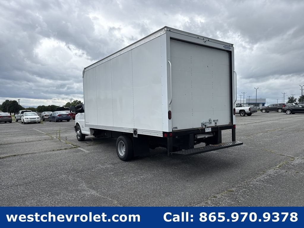 2026 Chevrolet Express Cutaway 4500 2WT