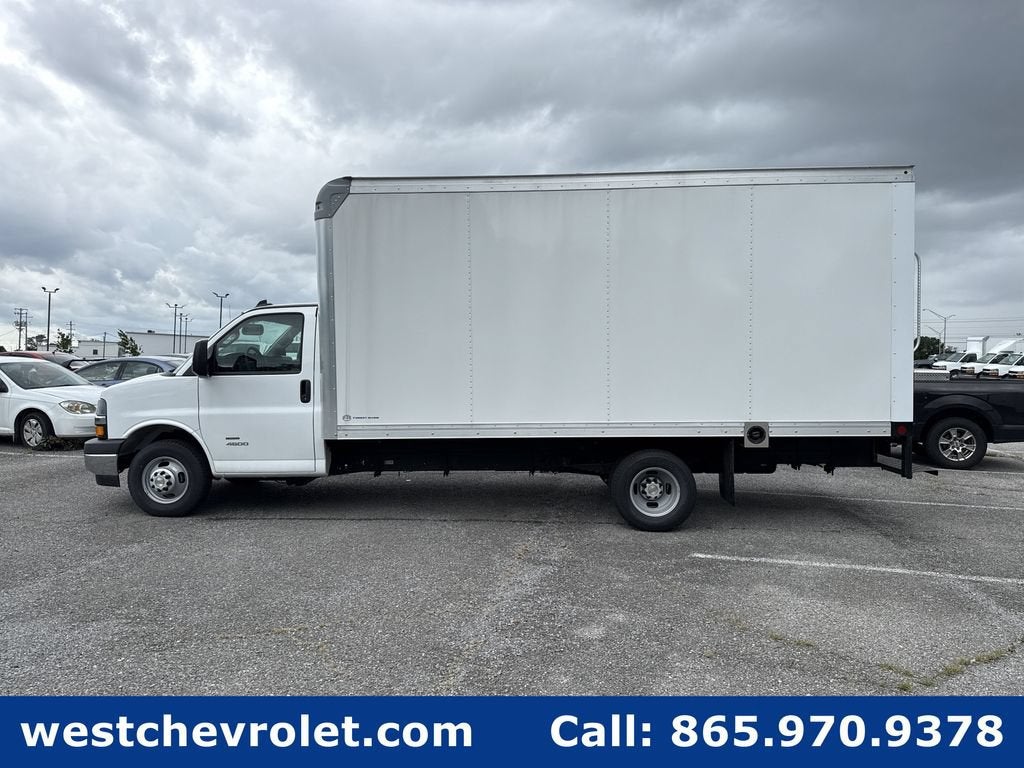 2026 Chevrolet Express Cutaway 4500 2WT