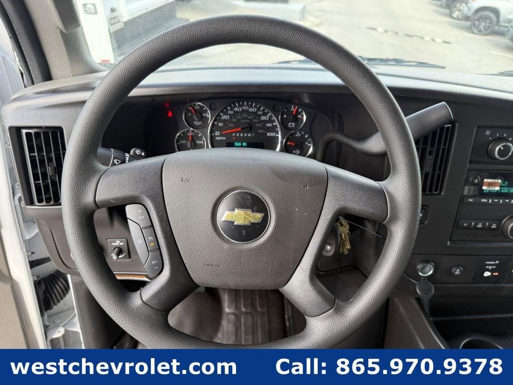 2025 Chevrolet Express Cutaway 4500 2WT