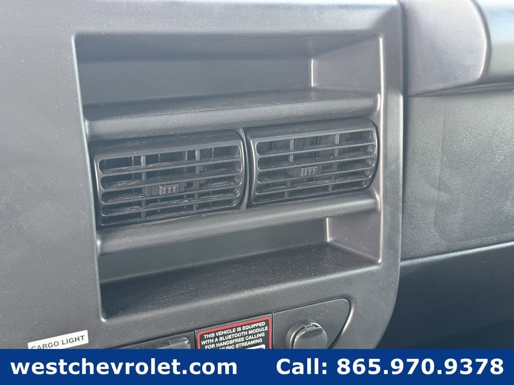 2025 Chevrolet Express Cutaway 4500 2WT