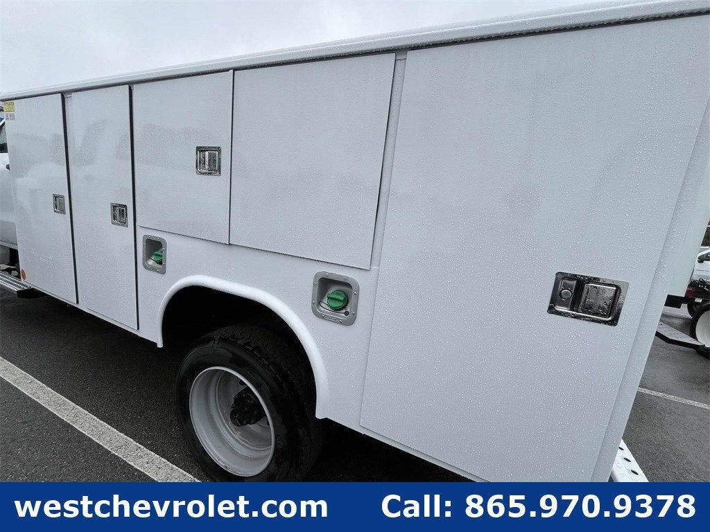2024 Chevrolet Silverado 4500 HD Work Truck