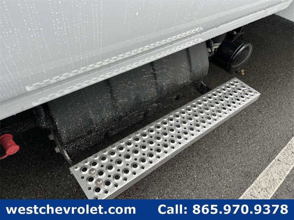 2024 Chevrolet Silverado 4500 HD Work Truck