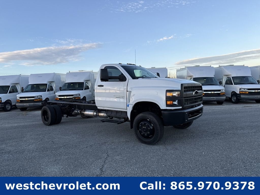 2024 Chevrolet Silverado 5500 HD Work Truck