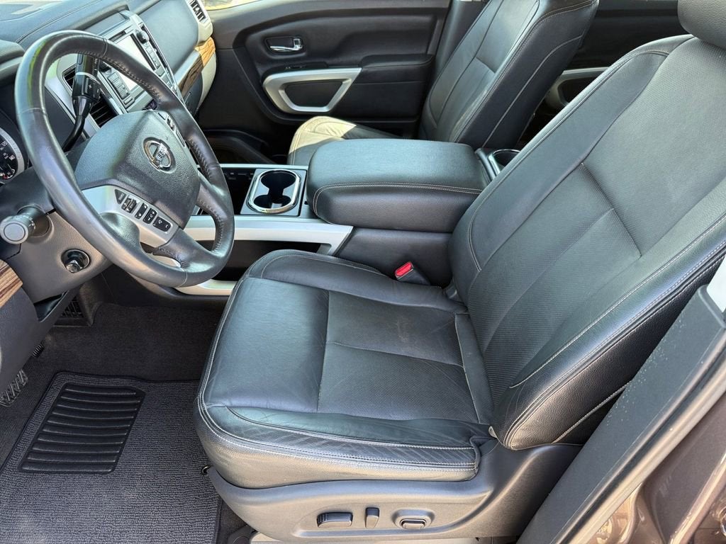2017 Nissan Titan SL