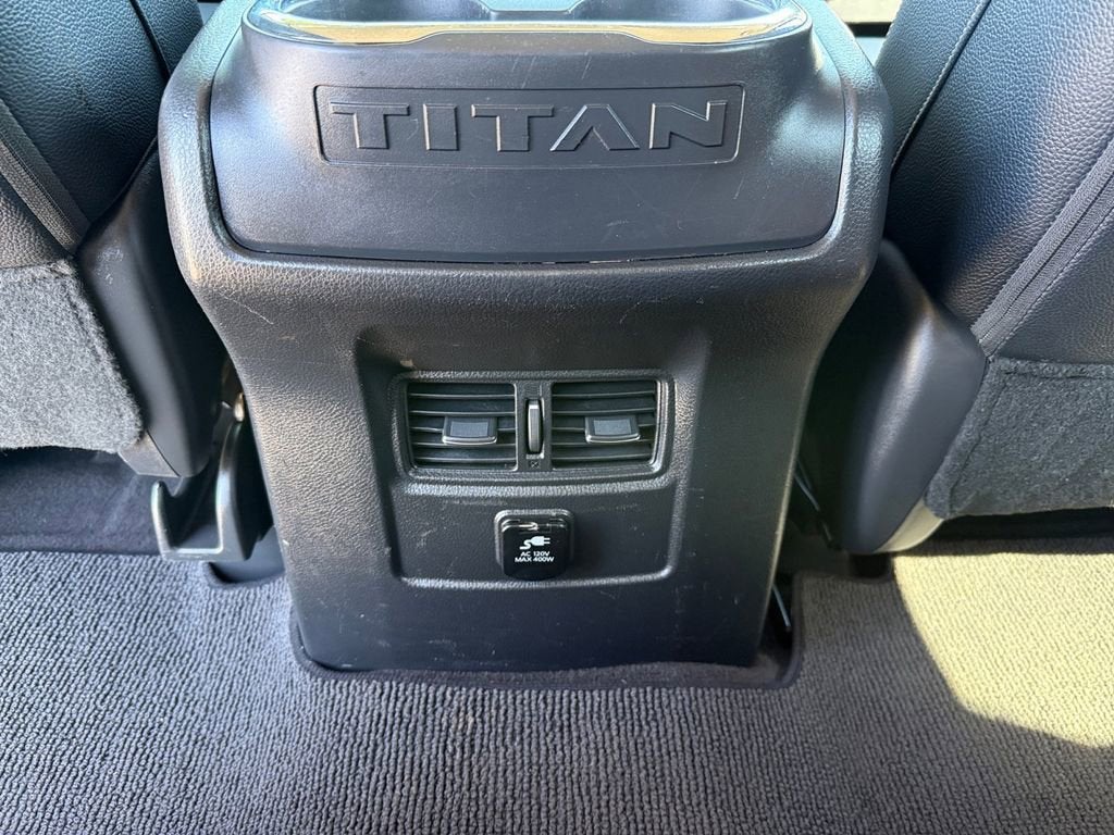 2017 Nissan Titan SL