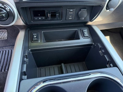 2017 Nissan Titan SL