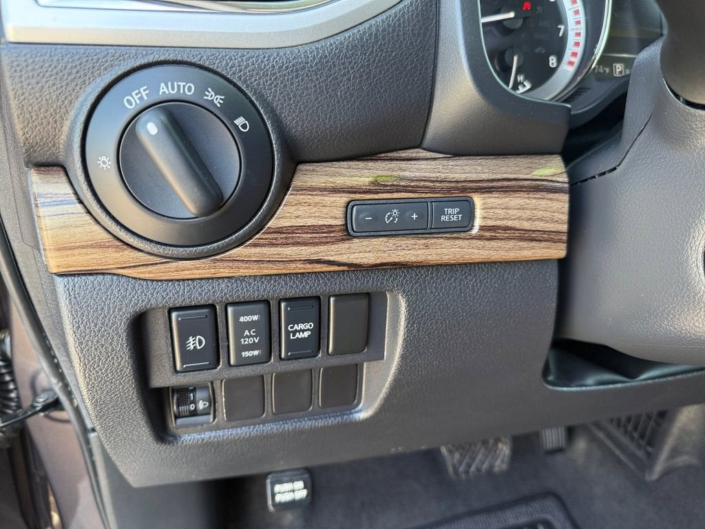 2017 Nissan Titan SL