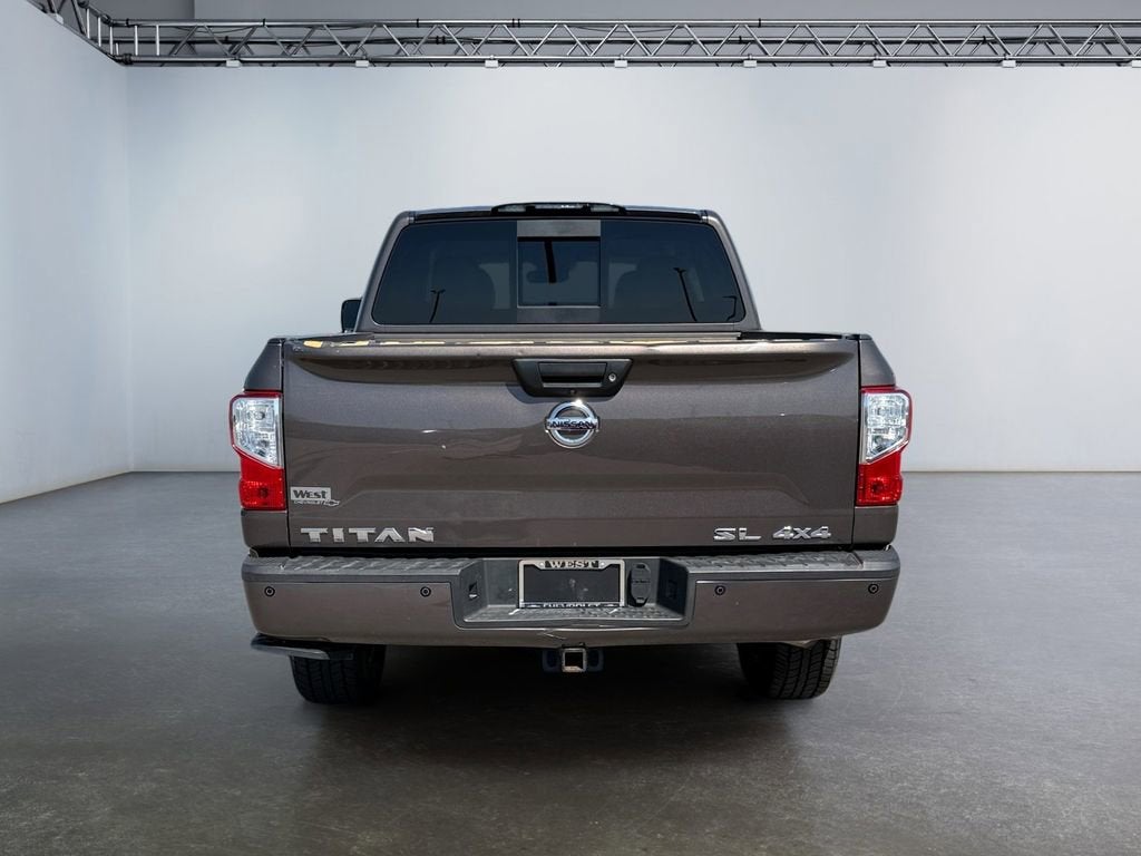 2017 Nissan Titan SL