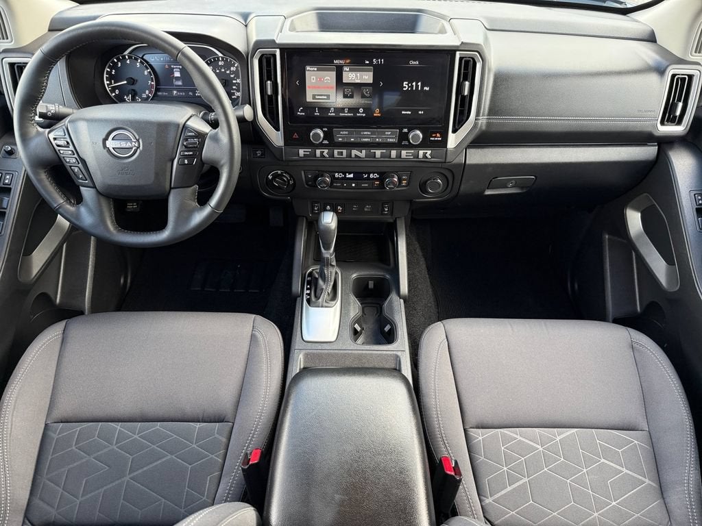 2025 Nissan Frontier SV