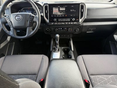 2025 Nissan Frontier SV