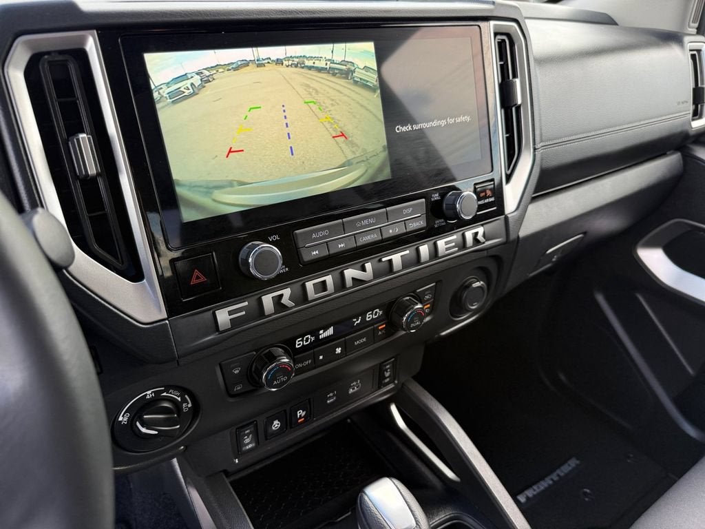 2025 Nissan Frontier SV