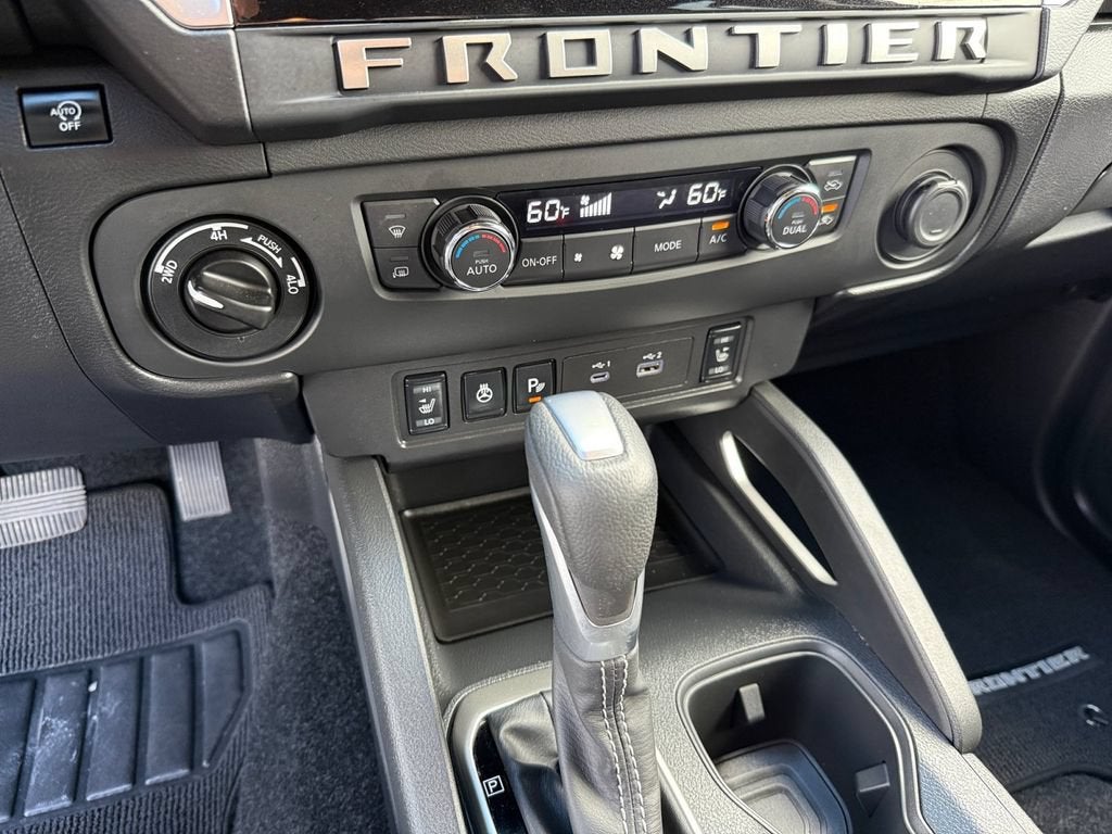 2025 Nissan Frontier SV
