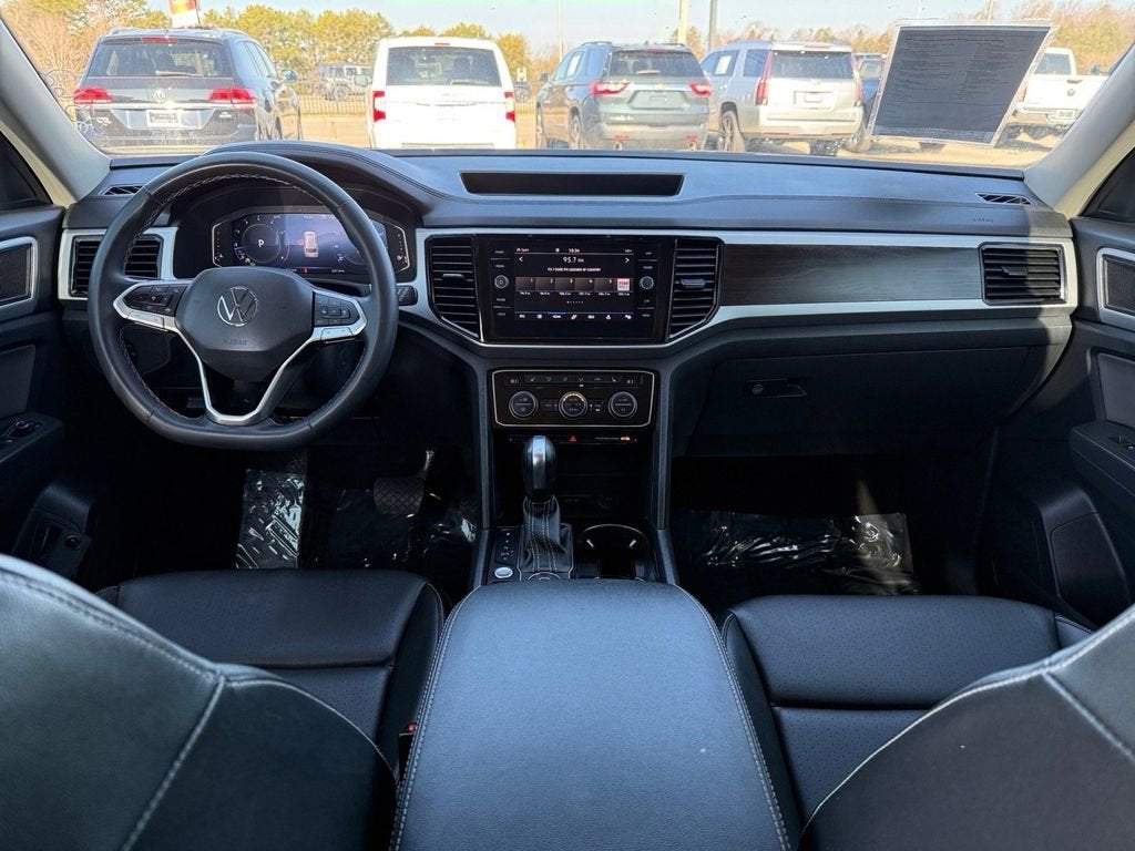 2023 Volkswagen Atlas 3.6L V6 SE w/Technology