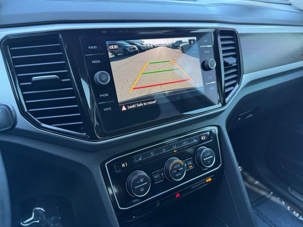 2023 Volkswagen Atlas 3.6L V6 SE w/Technology