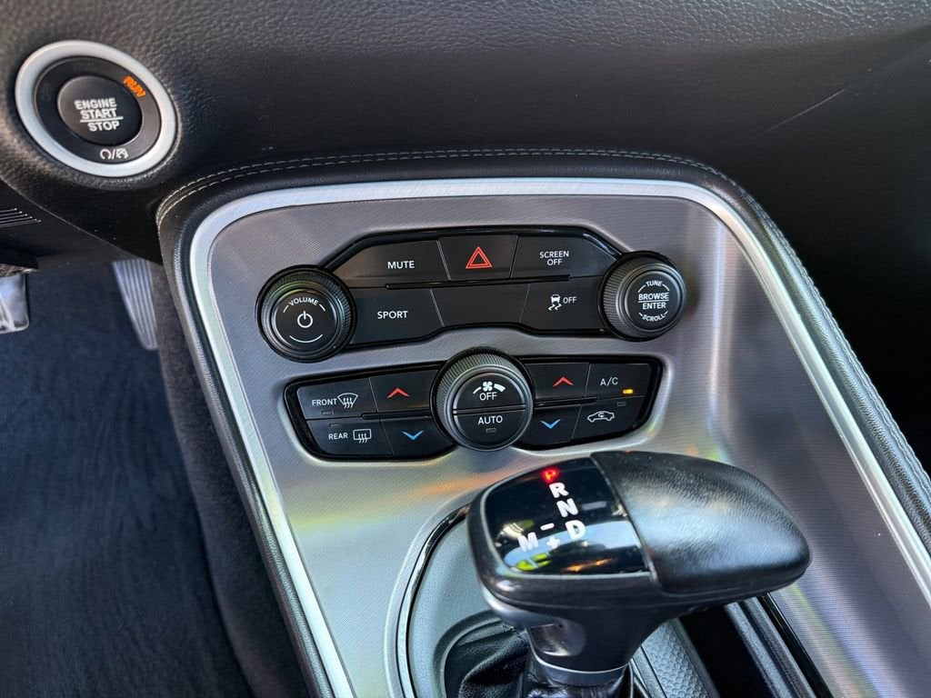 2020 Dodge Challenger SXT