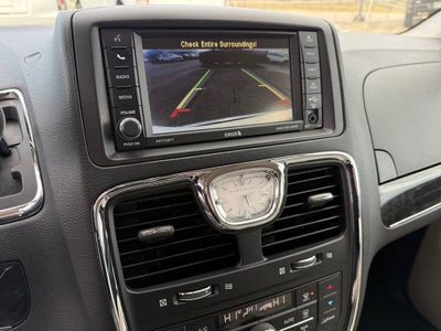 2016 Chrysler Town & Country Limited Platinum