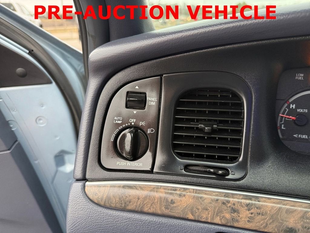 1999 Ford Crown Victoria LX