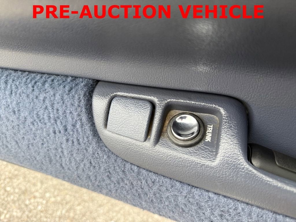 1999 Ford Crown Victoria LX