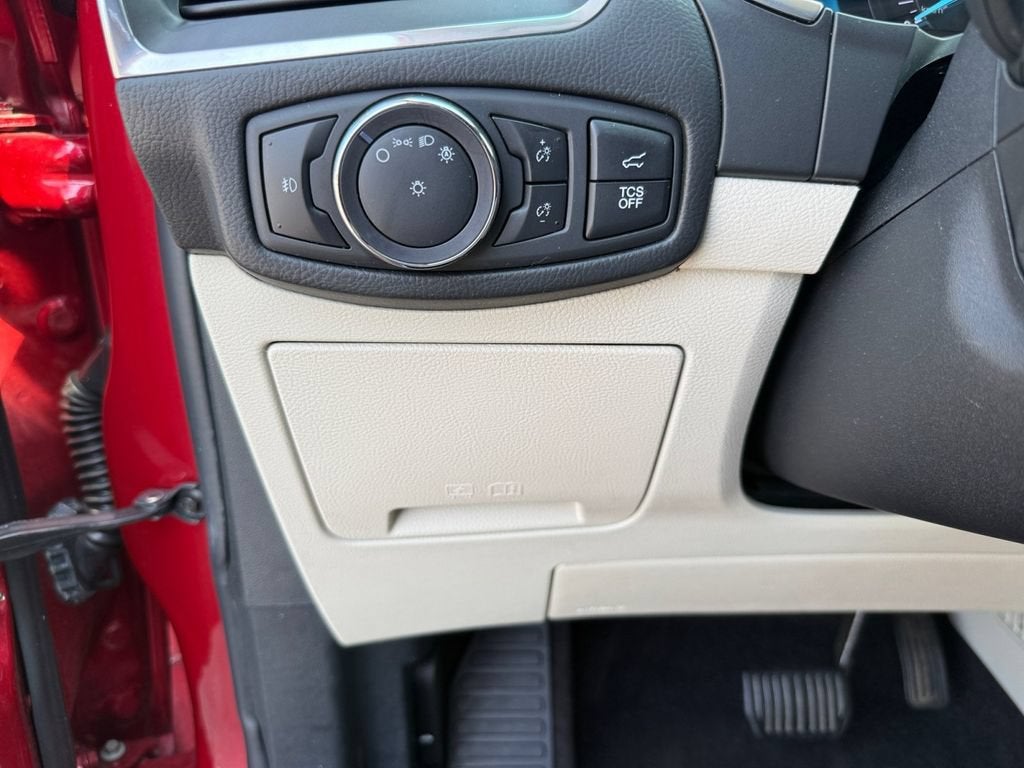2020 Ford Edge Titanium
