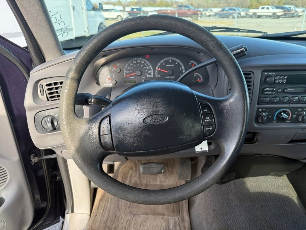 1999 Ford F-150 Base