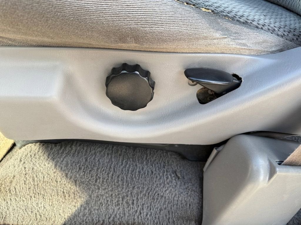 1999 Ford F-150 Base