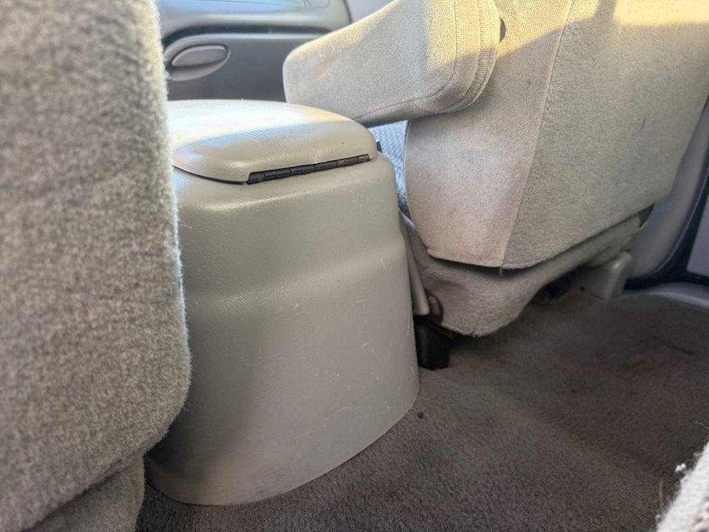 1999 Ford F-150 Base