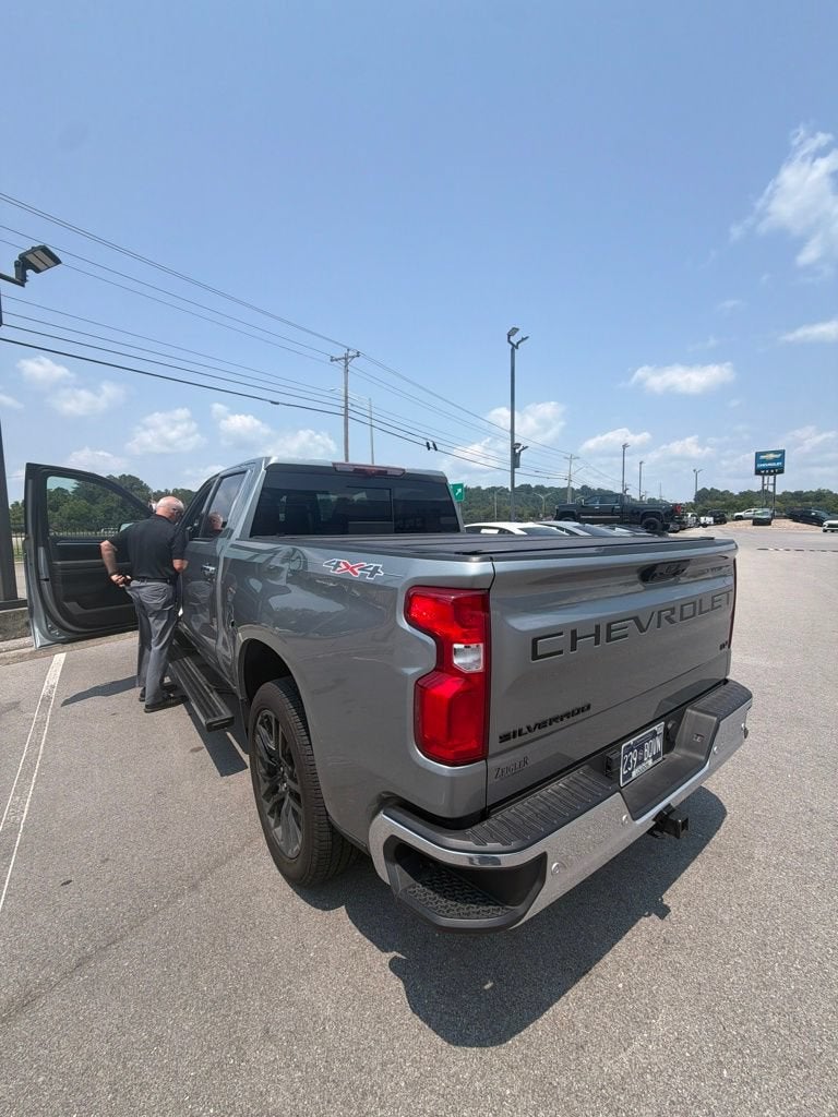 2025 Chevrolet Silverado 1500 LTZ
