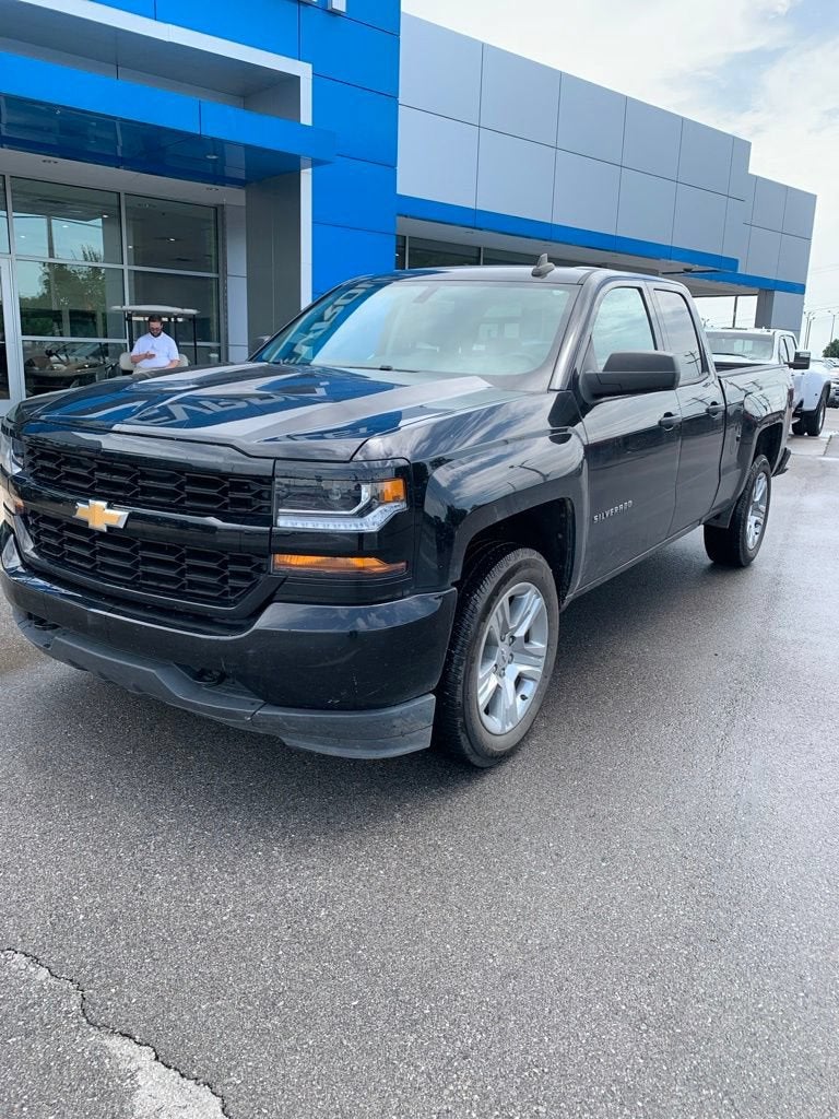 2019 Chevrolet Silverado LD Custom