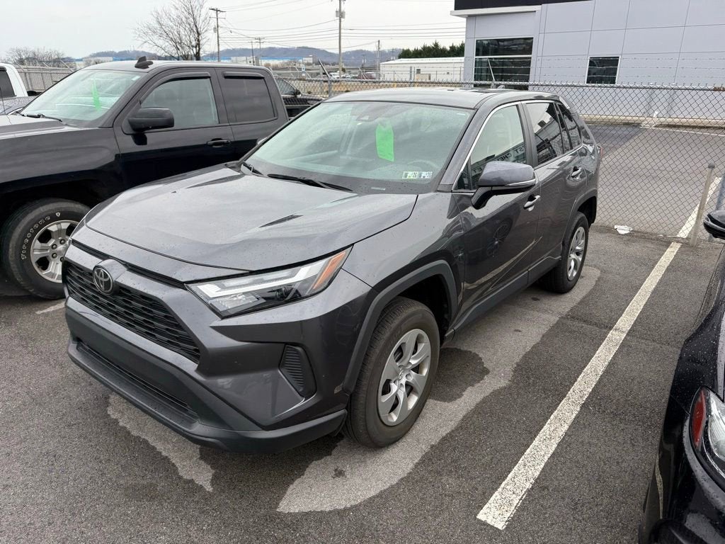 2023 Toyota RAV4 LE