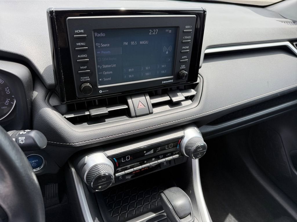 2020 Toyota RAV4 Hybrid XLE