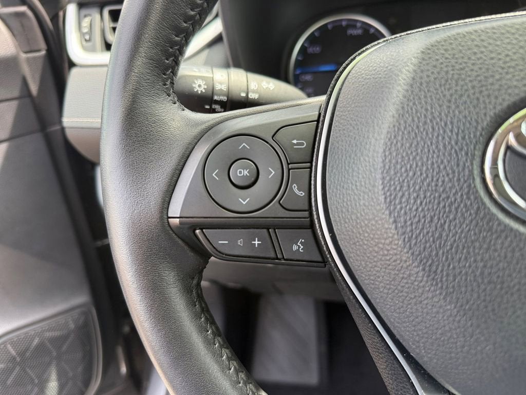 2020 Toyota RAV4 Hybrid XLE