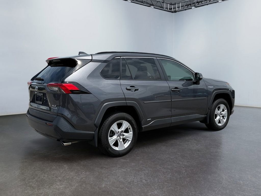 2020 Toyota RAV4 Hybrid XLE