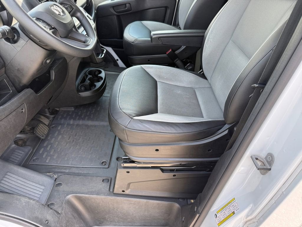 2025 RAM ProMaster Cargo Van Tradesman