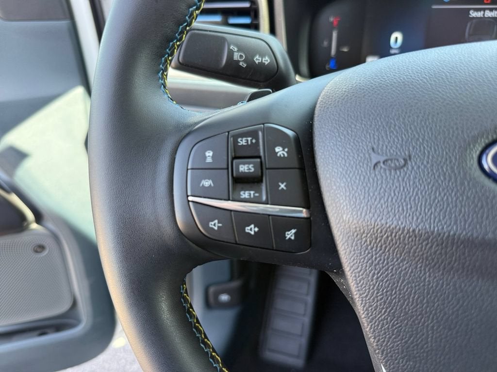 2025 Ford Maverick Lobo High